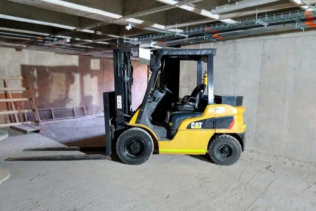 Cuánto cobra un montacarga por hora