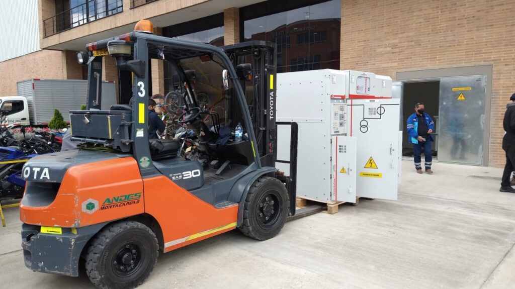 Traslado de maquinaria industrial